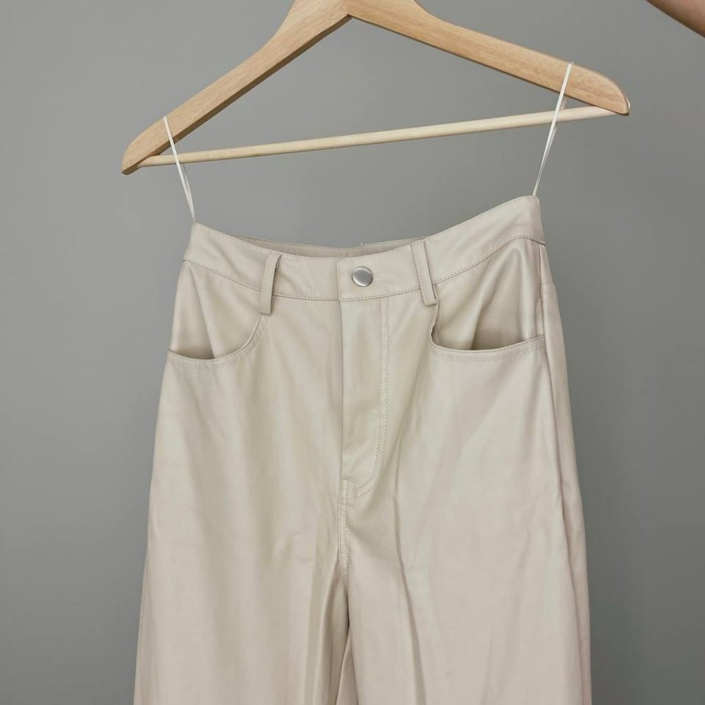 Beige pants - Picture 4 of 5